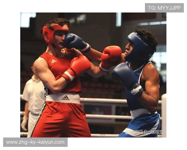 UFC锁喉技：极致技艺让对手无路可退的惊心对决